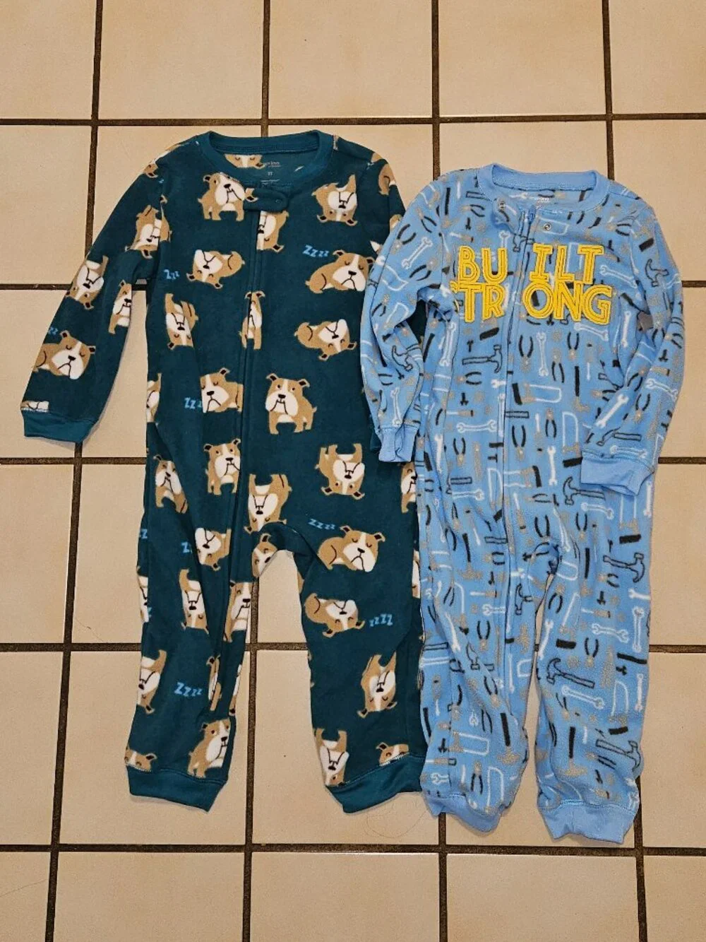 Simple Joys by Carter's Boys 3T Fleece Pajamas Dogs & Tools